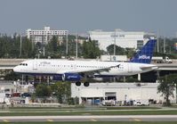 N535JB @ FLL - estrella azul - by Florida Metal