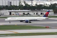 N593NW @ FLL - Delta 757-300