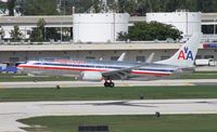 N804NN @ FLL - American 737 - by Florida Metal