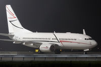 VP-CLR @ LOWW - Parking in a foggy night - by Loetsch Andreas