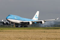 PH-BFU @ EHAM - KLM 747-400 - by Andy Graf-VAP