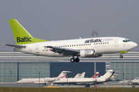 YL-BBD @ VIE - Air Baltic
