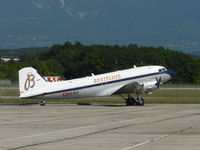 HB-IRJ @ LSGG - Sitting in the sun - by John1958
