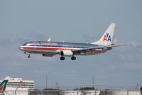 N822NN @ MIA - American 737 - by Florida Metal