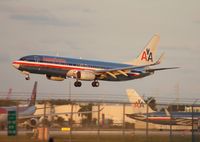 N928AN @ MIA - American 737 - by Florida Metal