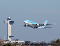 HL7614 - Take-off from JFK