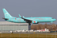 TC-SUZ @ VIE - SunExpress - by Chris Jilli