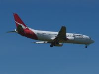 VH-TJX @ YMML - Tango Juliet Xray approaching rwy 27 at MEL