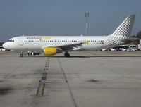 EC-KMI @ LFPG - A living legacy of Clickair, the budget airline once set up by Iberia.