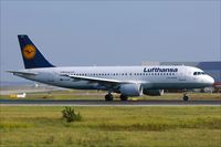 D-AIZH @ EDDF - Airbus A320-214 - by Jerzy Maciaszek