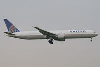 N59053 @ EHAM - United Airlines 767-400 - by Andy Graf-VAP
