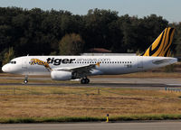 F-WWIN @ LFBO - C/n 4879 - To be 9V-TAZ - by Shunn311