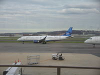 N266JB @ KDCA - Jet Blue taxi DCA - by Ronald Barker