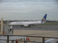N87512 @ KDCA - DCA, VA - by Ronald Barker