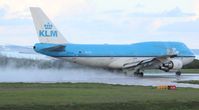 PH-BFL @ TNCC - KLM PH-BFL at TNCC - by Sheep Gang
