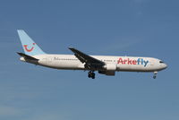 PH-AHX @ EBBR - Arrival of flight JAF304 to RWY 02