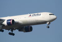 N177DZ @ EBBR - Arrival to RWY 02