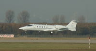 OE-GSU @ EDDL - Learjet 60, International Jet Management, is landing at Düsseldorf Int´l (EDDL) - by A. Gendorf