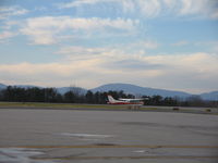 N172ME @ KCHO - Taxi CHO - by Ronald Barker