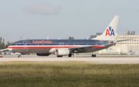 N841NN @ MIA - American 737 - by Florida Metal