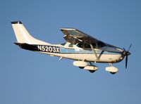 N5203X @ KBOI - West approach @ KBOI