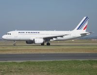 F-GKXR @ LFPG - Also coming up with favorable odds in being issued with the revised dress, three year old Xray-Romeo heads to runway 09R.