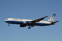 N641UA @ KORD - Boeing 767-300 - by Mark Pasqualino