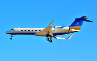 VP-BNR @ KLAS - VP-BNR Gulfstream G550 (cn 5033)

- Las Vegas - McCarran International (LAS / KLAS)
USA - Nevada, December 16, 2011
Photo: Tomás Del Coro

(Her sister ship also arrive today, VP-CNR) - by Tomás Del Coro