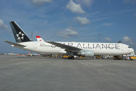 OE-LAY @ LOWW - Austrian Airlines Boeing 767-300 - by Dietmar Schreiber - VAP