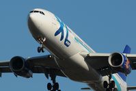 CS-TRH @ LFBD - XL AIRWAYS landing 23 - by Jean Goubet-FRENCHSKY