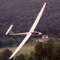 N24PJ - High-speed pass, ~150 mph, 1995 US National Soaring Championships, Sugarbush, VT. Pilot, Peter Jacobson. - by Ed Stoll