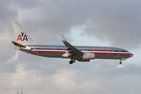 N801NN @ MIA - American 737 - by Florida Metal