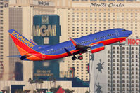 N229WN @ LAS - Southwest Airlines N229WN (FLT SWA3736) climbing out from RWY 1R en route to Phoenix Sky Harbor Int'l (KPHX).