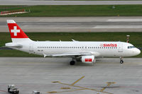 HB-IJQ @ LSZH - taxi to rwy in use - by Loetsch Andreas