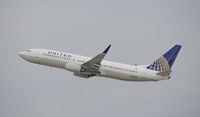 N76523 @ KLAX - Departing LAX - by Todd Royer