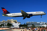 N617DL @ SXM - visitor