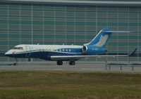 OY-SGC @ LOWW - ExecuJet Scandinavia Bombadier BD-700