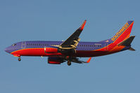 N605SW @ LAS - Southwest Airlines N605SW on short final to RWY 25L.