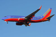 N488WN @ LAS - Southwest Airlines N488WN on short final to RWY 25L.