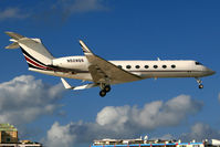 N528QS @ SXM - visitor