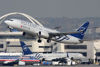 N3765 @ LAX - Delta Air Lines Skyteam 737-832 N3765 (FLT DAL2020) departing RWY 25R en route to Memphis Int'l (KMEM). Nice to catch the Skyteam 757 in the same frame.