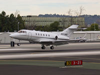 N513BE @ KSMO - N513BE arriving on RWY 21 - by Torsten Hoff