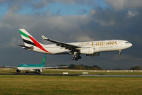 A6-EKV @ EIDW - UAE 161 landing from DUBAI, with EIN waiting to depart to KJFK