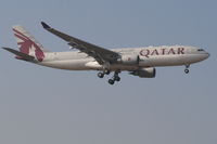 A7-ACE @ EBBR - Flight QR941 is descending to RWY 02