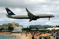 N202UW @ SXM - visitor