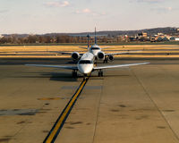 N561RP @ KDCA - N561RP followed by N123HQ - by Ronald Barker