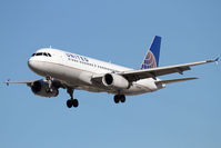 N464UA @ LAX - United Airlines N464UA (FLT UAL297) from San Francisco Int'l (KSFO) on short final to RWY 25L.