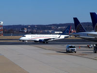 N822MD @ KDCA - DCA, VA - by Ronald Barker