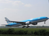 PH-BQN @ EHAM - Take off from runway L36 of Schiphol Airport - by Willem Göebel