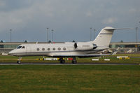 N102BQ @ EIDW - Lining up for departure off Rwy 28 - by Noel Kearney